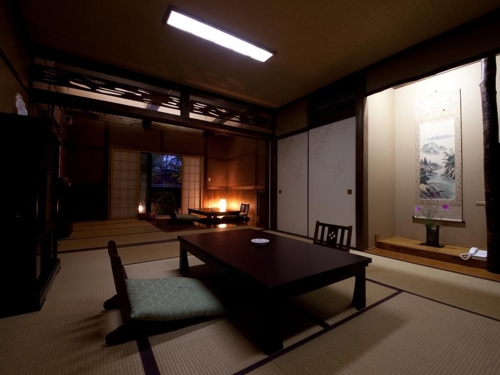 Hatago Kounokura Yufu Esterno foto